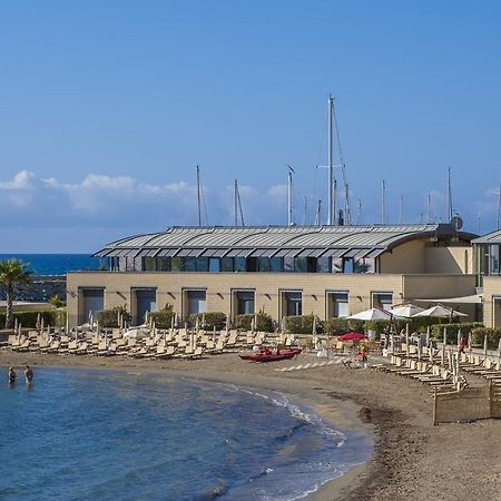 Hotel Riviera Dei Fiori San Lorenzo al Mare Exteriör bild